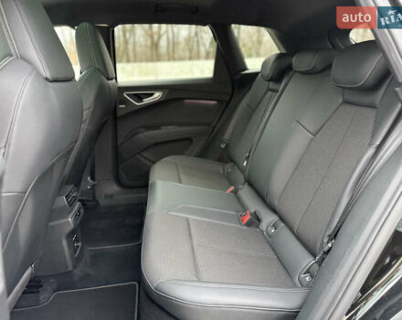 Черный Ауди Q4 e-tron, объемом двигателя 0 л и пробегом 99 тыс. км за 23600 $, фото 96 на Automoto.ua