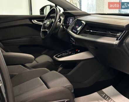 Черный Ауди Q4 e-tron, объемом двигателя 0 л и пробегом 52 тыс. км за 26900 $, фото 33 на Automoto.ua