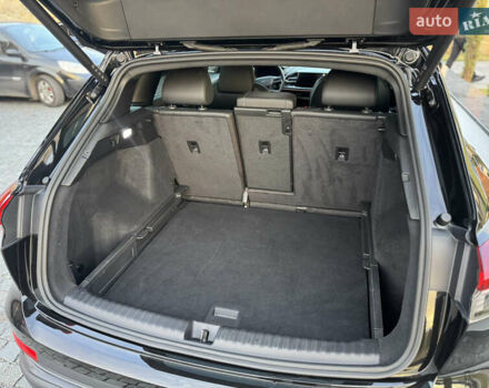 Чорний Ауді Q4 e-tron, об'ємом двигуна 0 л та пробігом 55 тис. км за 28500 $, фото 27 на Automoto.ua