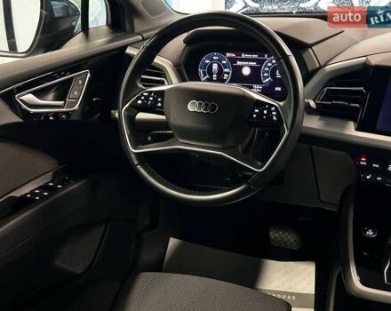 Черный Ауди Q4 e-tron, объемом двигателя 0 л и пробегом 52 тыс. км за 26900 $, фото 21 на Automoto.ua