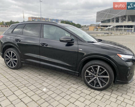 Черный Ауди Q4 e-tron, объемом двигателя 0 л и пробегом 25 тыс. км за 30500 $, фото 12 на Automoto.ua