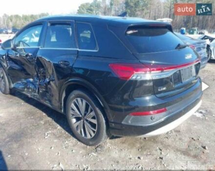 Черный Ауди Q4 e-tron, объемом двигателя 0 л и пробегом 93 тыс. км за 22000 $, фото 3 на Automoto.ua