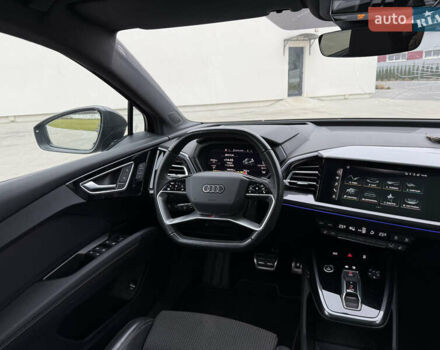 Черный Ауди Q4 e-tron, объемом двигателя 0 л и пробегом 99 тыс. км за 23600 $, фото 44 на Automoto.ua