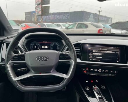 Чорний Ауді Q4 e-tron, об'ємом двигуна 0 л та пробігом 22 тис. км за 35340 $, фото 17 на Automoto.ua