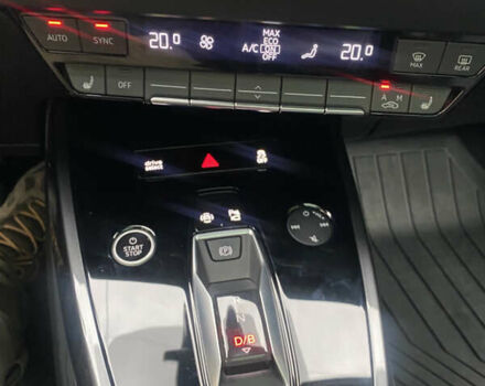 Черный Ауди Q4 e-tron, объемом двигателя 0 л и пробегом 25 тыс. км за 30500 $, фото 34 на Automoto.ua