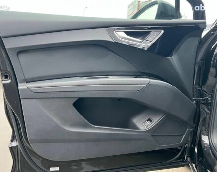Чорний Ауді Q4 e-tron, об'ємом двигуна 0 л та пробігом 22 тис. км за 35340 $, фото 14 на Automoto.ua