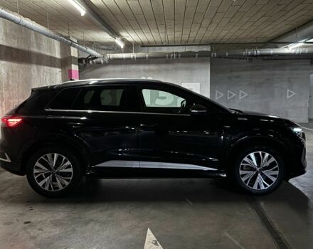 Черный Ауди Q4 e-tron, объемом двигателя 0 л и пробегом 21 тыс. км за 34500 $, фото 1 на Automoto.ua