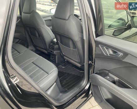 Черный Ауди Q4 e-tron, объемом двигателя 0 л и пробегом 25 тыс. км за 30500 $, фото 20 на Automoto.ua