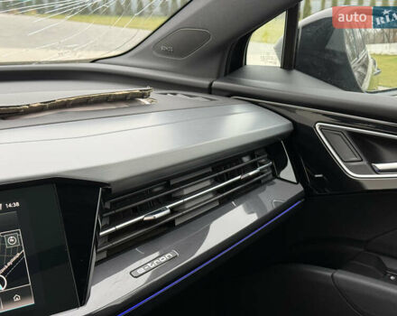 Черный Ауди Q4 e-tron, объемом двигателя 0 л и пробегом 99 тыс. км за 23600 $, фото 70 на Automoto.ua