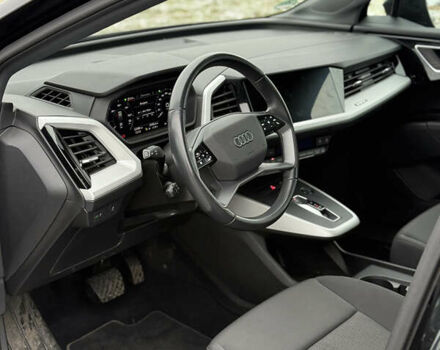 Черный Ауди Q4 e-tron, объемом двигателя 0 л и пробегом 33 тыс. км за 23999 $, фото 27 на Automoto.ua