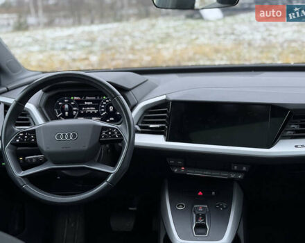 Черный Ауди Q4 e-tron, объемом двигателя 0 л и пробегом 33 тыс. км за 23999 $, фото 34 на Automoto.ua