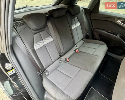 Ауди Q4 e-tron 2023 в Ужгороде на Automoto.ua Черный Ауди Q4 e-tron, объемом двигателя 0 л и пробегом 30 тыс. км за 33000 $, фото 16 на Automoto.ua