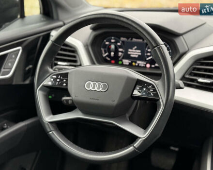 Черный Ауди Q4 e-tron, объемом двигателя 0 л и пробегом 33 тыс. км за 23999 $, фото 32 на Automoto.ua