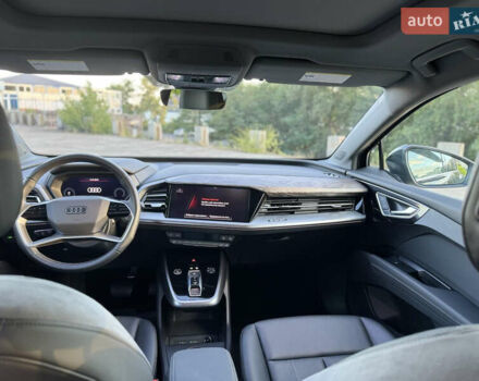 Черный Ауди Q4 e-tron, объемом двигателя 0 л и пробегом 45 тыс. км за 31000 $, фото 29 на Automoto.ua