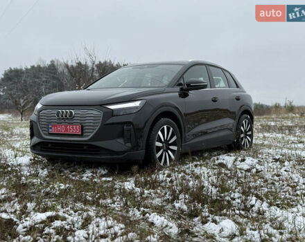 Черный Ауди Q4 e-tron, объемом двигателя 0 л и пробегом 33 тыс. км за 23999 $, фото 5 на Automoto.ua