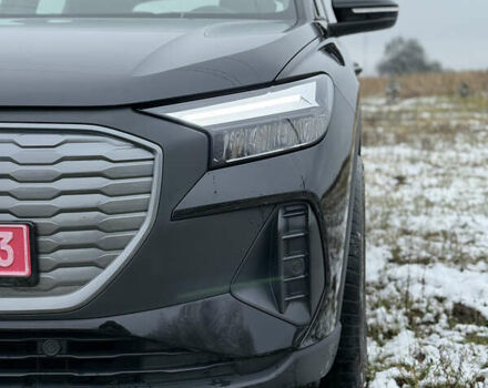 Черный Ауди Q4 e-tron, объемом двигателя 0 л и пробегом 33 тыс. км за 23999 $, фото 7 на Automoto.ua