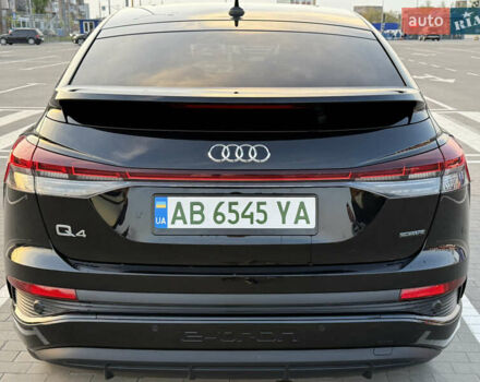 Чорний Ауді Q4 e-tron, об'ємом двигуна 0 л та пробігом 24 тис. км за 28700 $, фото 6 на Automoto.ua