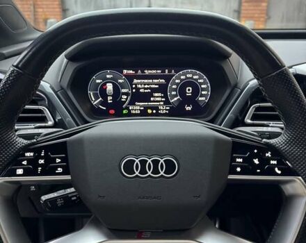 Черный Ауди Q4 e-tron, объемом двигателя 0 л и пробегом 81 тыс. км за 28700 $, фото 11 на Automoto.ua