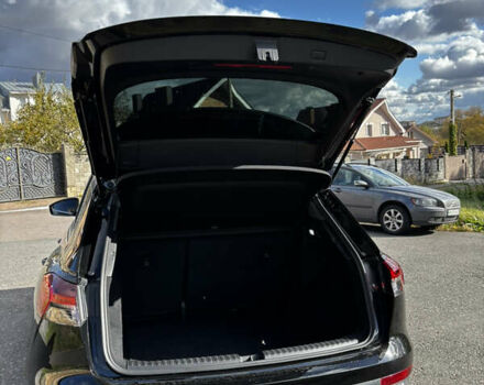 Ауді Q4 e-tron 2023 у Рівному на Automoto.ua Чорний Ауді Q4 e-tron, об'ємом двигуна 0 л та пробігом 33 тис. км за 22900 $, фото 6 на Automoto.ua