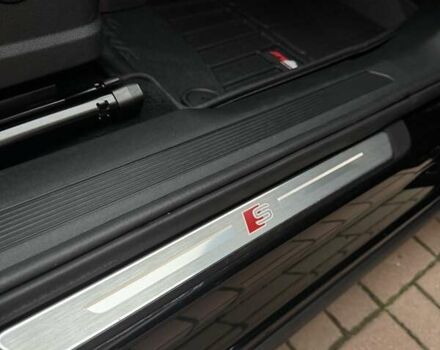 Черный Ауди Q4 e-tron, объемом двигателя 0 л и пробегом 81 тыс. км за 28700 $, фото 15 на Automoto.ua