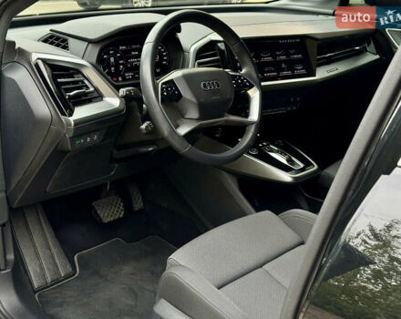 Ауди Q4 e-tron 2023 в Ужгороде на Automoto.ua Черный Ауди Q4 e-tron, объемом двигателя 0 л и пробегом 30 тыс. км за 33000 $, фото 24 на Automoto.ua