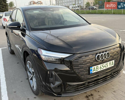 Чорний Ауді Q4 e-tron, об'ємом двигуна 0 л та пробігом 24 тис. км за 28700 $, фото 2 на Automoto.ua