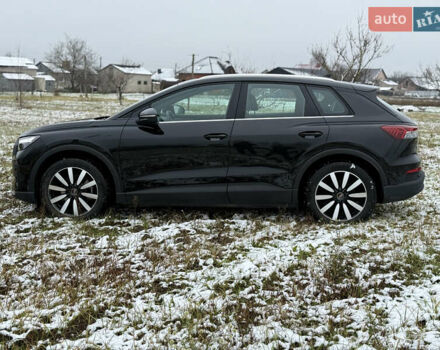 Черный Ауди Q4 e-tron, объемом двигателя 0 л и пробегом 33 тыс. км за 23999 $, фото 10 на Automoto.ua