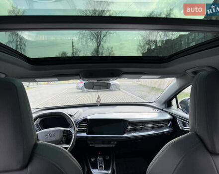 Чорний Ауді Q4 e-tron, об'ємом двигуна 0 л та пробігом 24 тис. км за 28700 $, фото 11 на Automoto.ua
