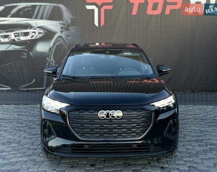 Чорний Ауді Q4 e-tron, об'ємом двигуна 0 л та пробігом 1 тис. км за 30999 $, фото 14 на Automoto.ua