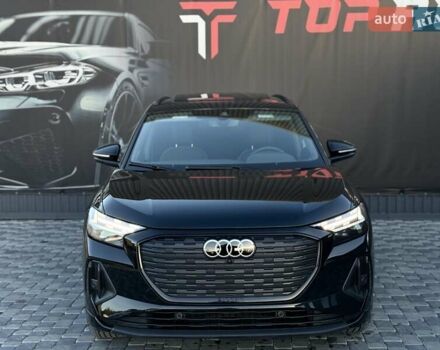 Чорний Ауді Q4 e-tron, об'ємом двигуна 0 л та пробігом 1 тис. км за 30999 $, фото 13 на Automoto.ua