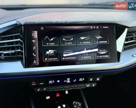 Чорний Ауді Q4 e-tron, об'ємом двигуна 0 л та пробігом 1 тис. км за 30999 $, фото 59 на Automoto.ua