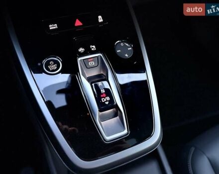 Чорний Ауді Q4 e-tron, об'ємом двигуна 0 л та пробігом 1 тис. км за 30999 $, фото 54 на Automoto.ua