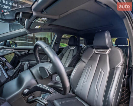 Ауді Q4 e-tron 2024 у Києві на Automoto.ua Чорний Ауді Q4 e-tron, об'ємом двигуна 0 л та пробігом 11 тис. км за 29500 $, фото 29 на Automoto.ua