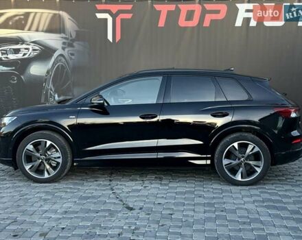 Чорний Ауді Q4 e-tron, об'ємом двигуна 0 л та пробігом 1 тис. км за 30999 $, фото 16 на Automoto.ua