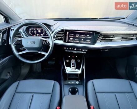Чорний Ауді Q4 e-tron, об'ємом двигуна 0 л та пробігом 1 тис. км за 30999 $, фото 74 на Automoto.ua