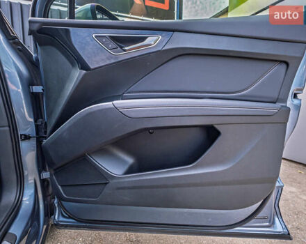 Ауді Q4 e-tron 2024 у Києві на Automoto.ua Чорний Ауді Q4 e-tron, об'ємом двигуна 0 л та пробігом 11 тис. км за 29500 $, фото 25 на Automoto.ua