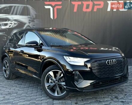 Чорний Ауді Q4 e-tron, об'ємом двигуна 0 л та пробігом 1 тис. км за 30999 $, фото 7 на Automoto.ua