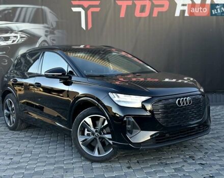 Чорний Ауді Q4 e-tron, об'ємом двигуна 0 л та пробігом 1 тис. км за 30999 $, фото 12 на Automoto.ua