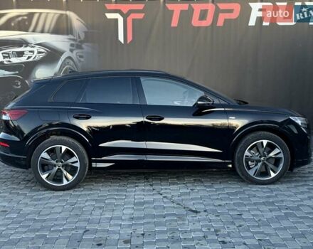 Чорний Ауді Q4 e-tron, об'ємом двигуна 0 л та пробігом 1 тис. км за 30999 $, фото 17 на Automoto.ua