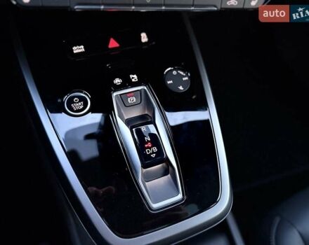 Чорний Ауді Q4 e-tron, об'ємом двигуна 0 л та пробігом 1 тис. км за 30999 $, фото 53 на Automoto.ua