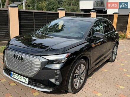Чорний Ауді Q4 e-tron, об'ємом двигуна 0 л та пробігом 27 тис. км за 26900 $, фото 1 на Automoto.ua