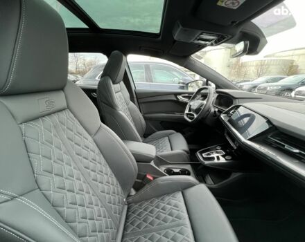 Ауди Q4 e-tron, объемом двигателя 0 л и пробегом 7 тыс. км за 64991 $, фото 22 на Automoto.ua