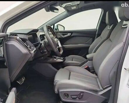 Ауди Q4 e-tron, объемом двигателя 0 л и пробегом 8 тыс. км за 27000 $, фото 5 на Automoto.ua