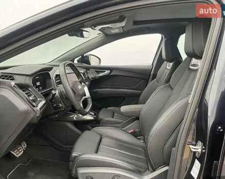 Ауди Q4 e-tron, объемом двигателя 0 л и пробегом 15 тыс. км за 25999 $, фото 8 на Automoto.ua