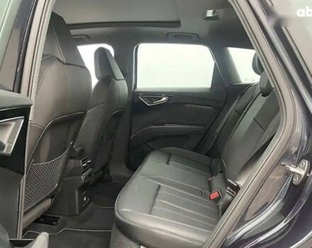 Ауди Q4 e-tron, объемом двигателя 0 л и пробегом 15 тыс. км за 25500 $, фото 11 на Automoto.ua