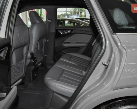 купить новое авто Ауди Q4 e-tron 2023 года от официального дилера Global Electric Ауди фото