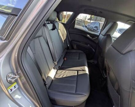 Ауді Q4 e-tron, об'ємом двигуна 0 л та пробігом 68 тис. км за 33800 $, фото 22 на Automoto.ua