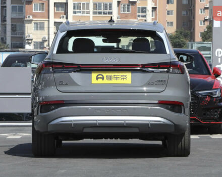 купить новое авто Ауди Q4 e-tron 2023 года от официального дилера Global Electric Ауди фото
