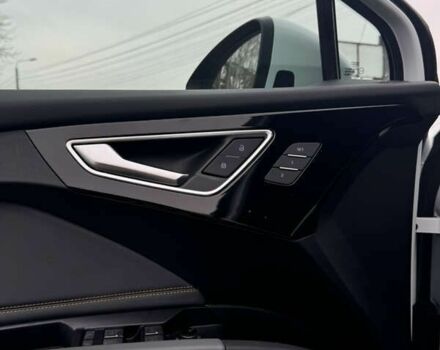 Ауди Q4 e-tron, объемом двигателя 0 л и пробегом 25 тыс. км за 26500 $, фото 17 на Automoto.ua