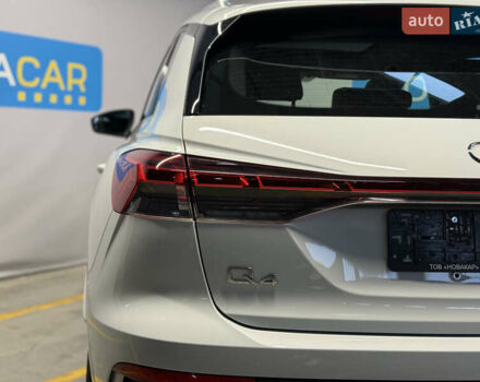 Ауди Q4 e-tron, объемом двигателя 0 л и пробегом 26 тыс. км за 29900 $, фото 12 на Automoto.ua